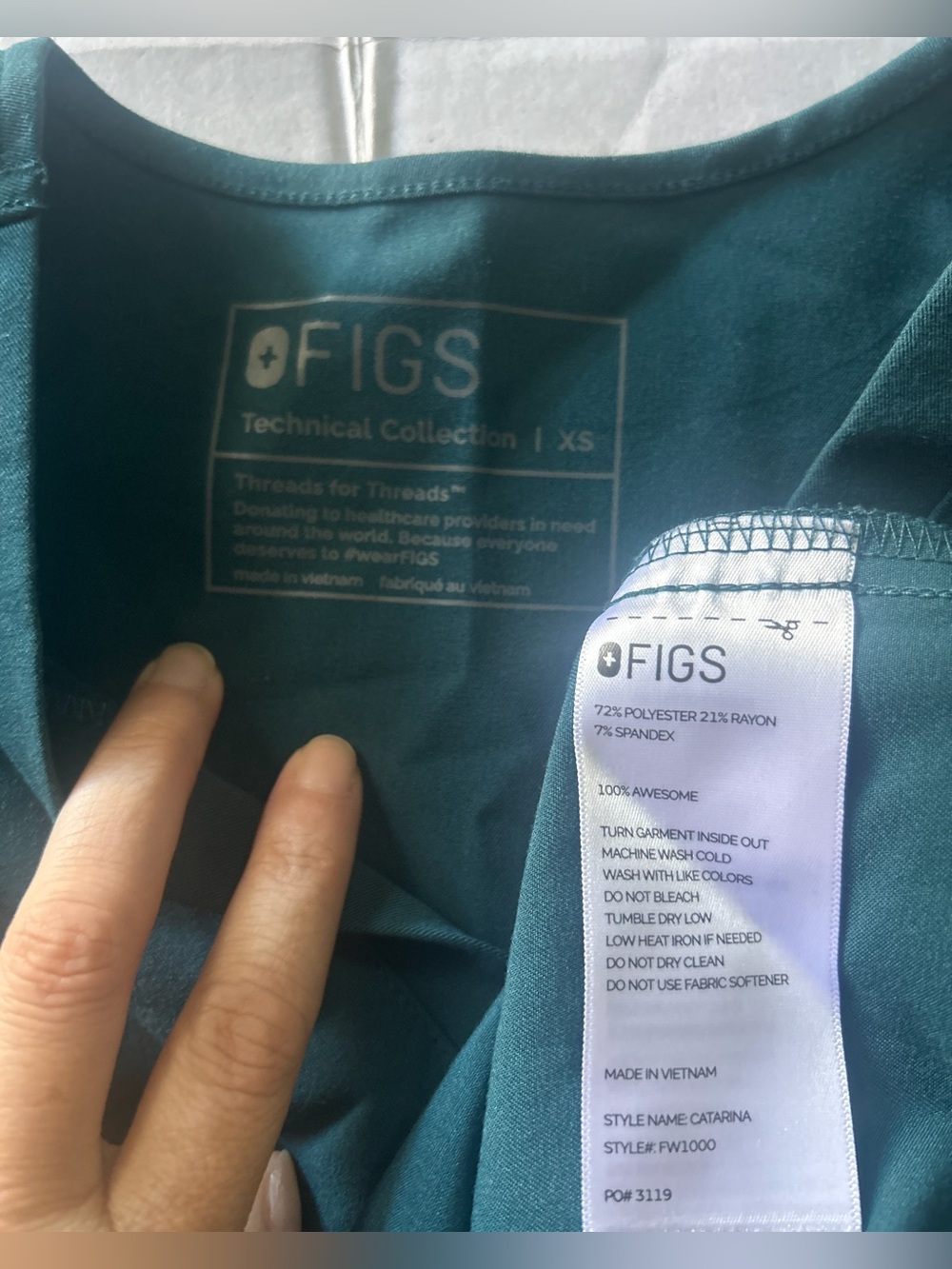 FIGS Scrub Set - Picture 7 of 12